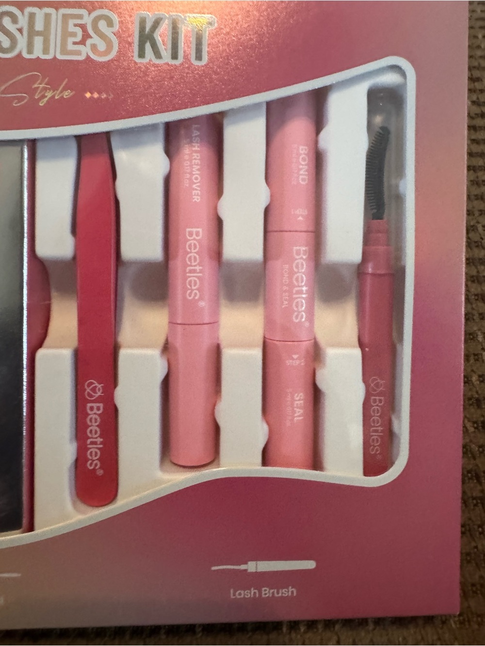 Beetles Pink Cluster Lashes Kit - Natural Volume - Picture 4 of 4